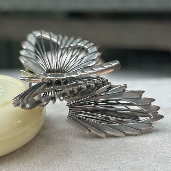 Vtg 925 Sterling Silver Butterfly Brooch Pin Figural Wire Wrapped Wings Openwork - Picture 1 of 6